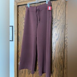NWT Spanx Air Essentials Wide Leg Pant in Petite